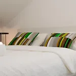 Pensión & Tiramola - Old Town 3*