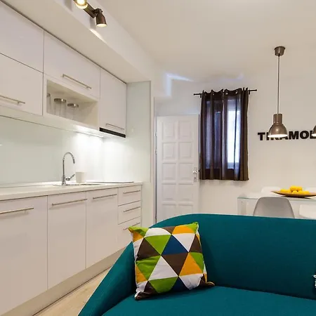 & Tiramola - Old Town Gasthof Trogir