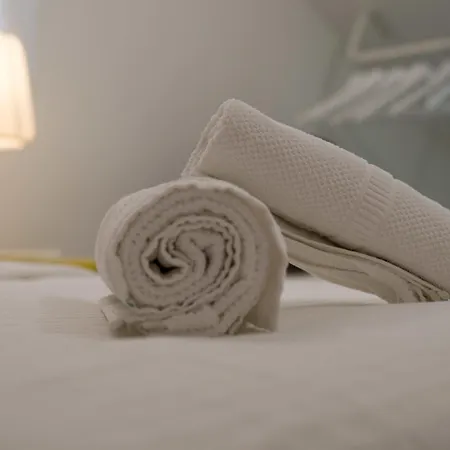 Guest house & Tiramola - Old Town