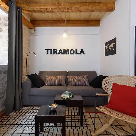 Maison d'hôtes & Tiramola - Old Town