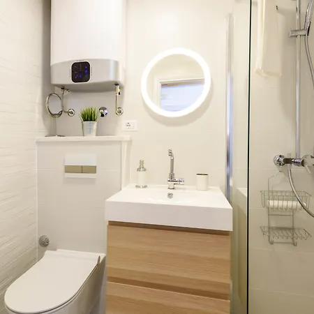 & Tiramola - Old Town Gasthof Trogir