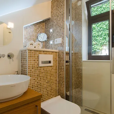 & Tiramola - Old Town Vendégház Trogir