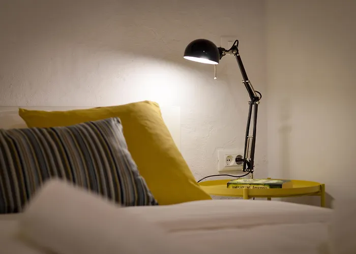 & Tiramola - Old Town Πανσιόν 3*