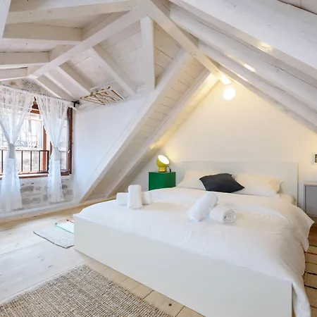 & Tiramola - Old Town 3* Трогір