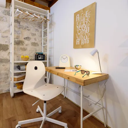 招待所 & Tiramola - Old Town 3*