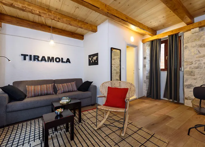 & Tiramola - Old Town 3* Trogir