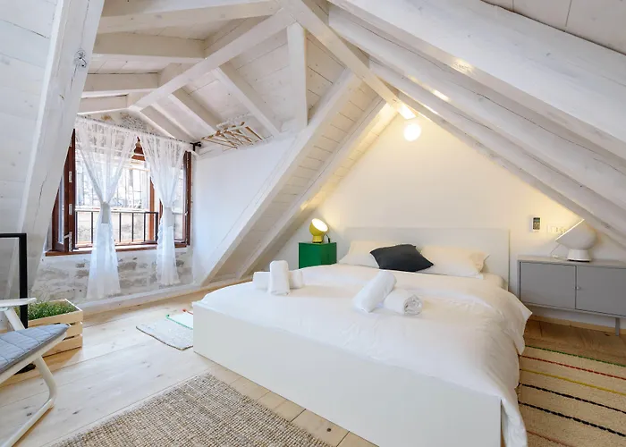 & Tiramola - Old Town 3* Trogir